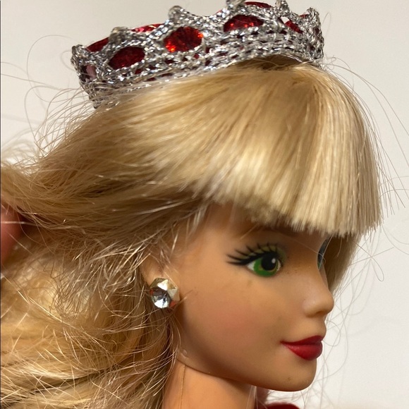 Vintage 1991 Mattel Red Velvet Barbie Doll with Accessories - Picture 3 of 7